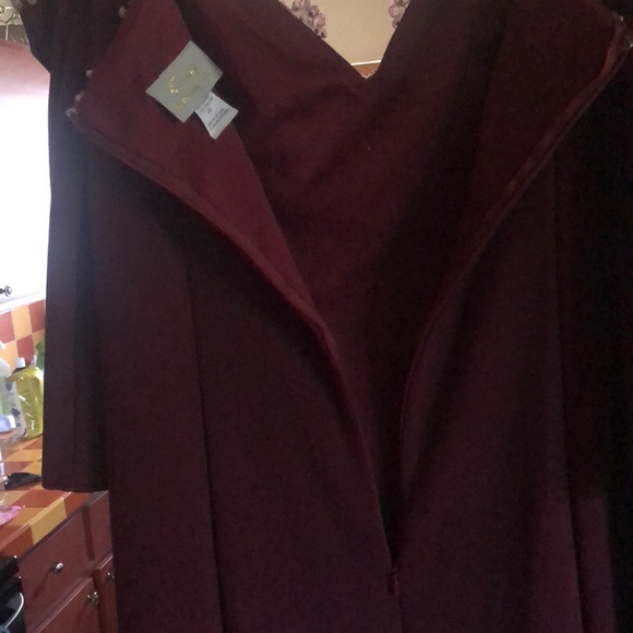 Holiday elegant Formal Party Dress or Gown. Floor length - Picture 7 of 9